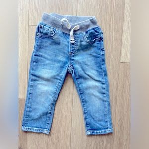 Gap pull on jeans